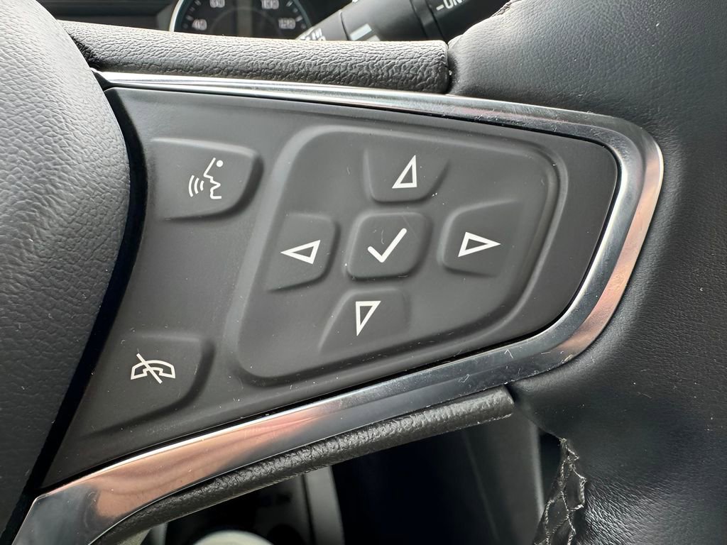 Used 2023 Chevrolet Equinox LT image 19