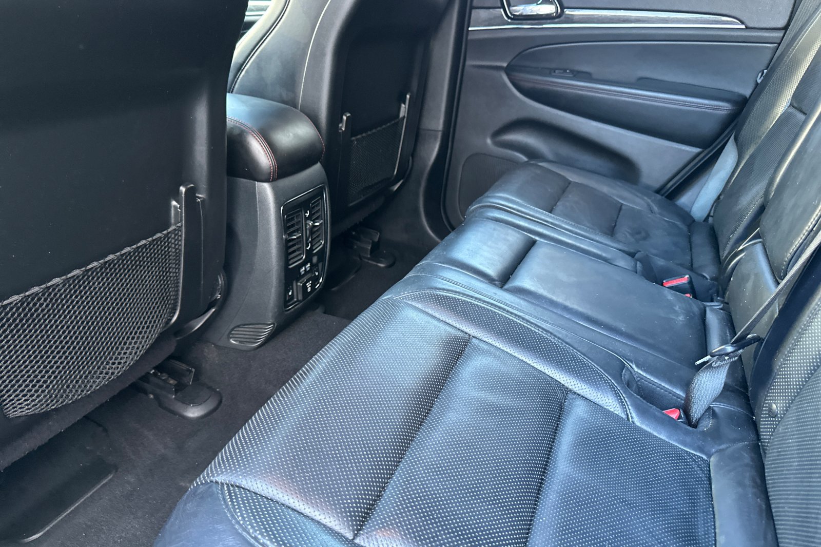 Used 2019 Jeep Grand Cherokee Trailhawk w/ Trailhawk Luxury Group AWD/4WD image 14