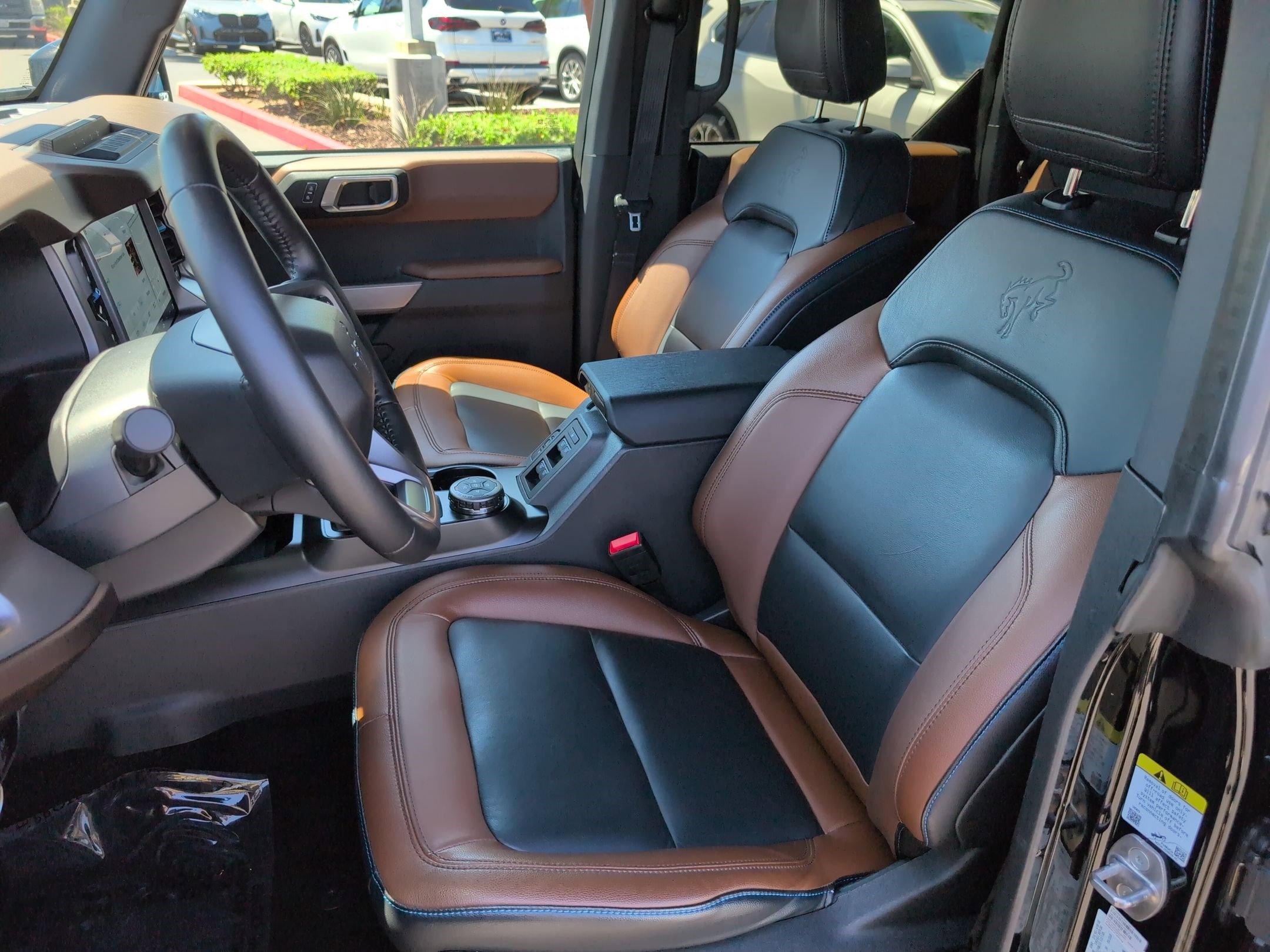 Used 2023 Ford Bronco Outer Banks w/ Sasquatch Package AWD/4WD image 16