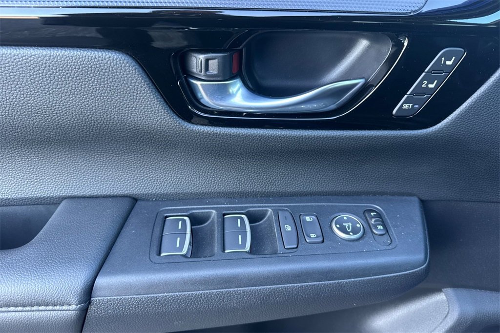 Certified 2025 Honda CR-V EX-L image 13