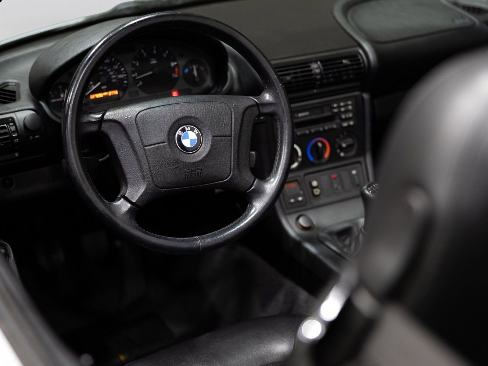 Used 1997 BMW Z3 1.9 RWD image 34