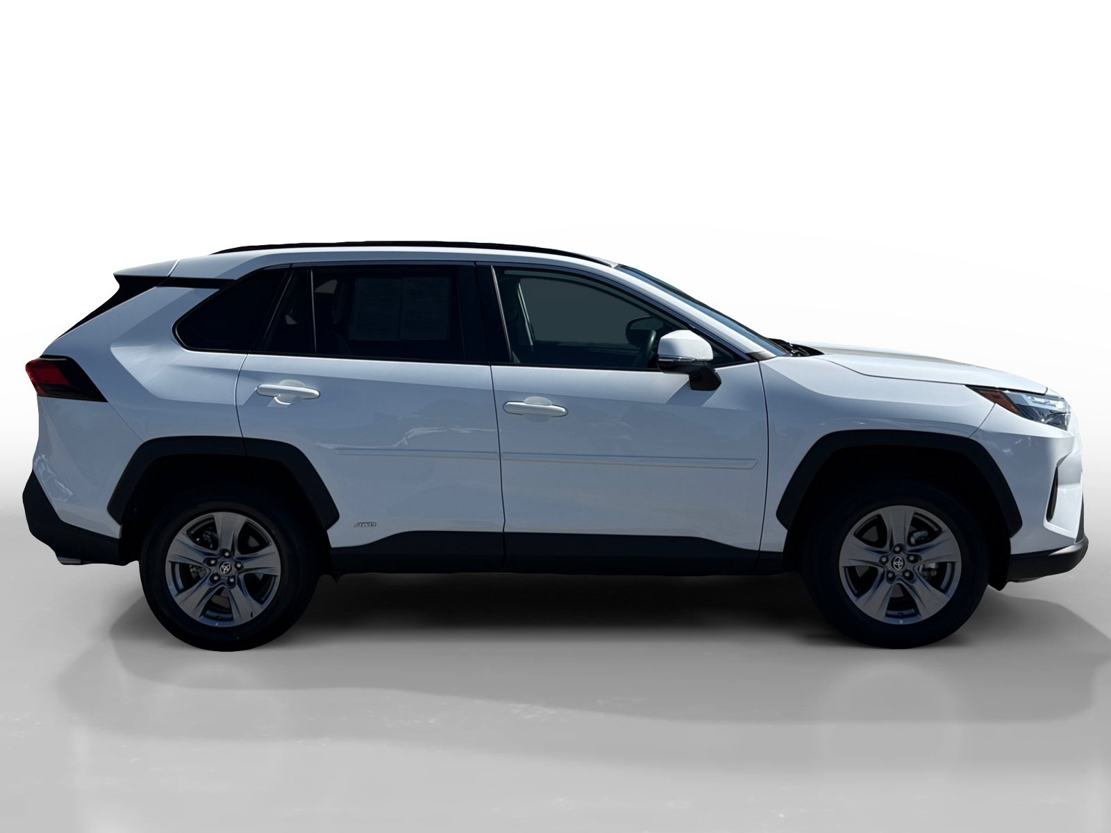 Used 2024 Toyota RAV4 LE AWD/4WD image 6