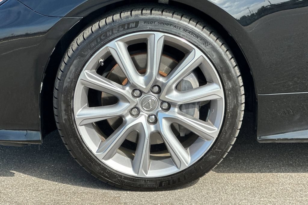 Used 2015 Lexus RC 350 w/ Luxury Package RWD image 25