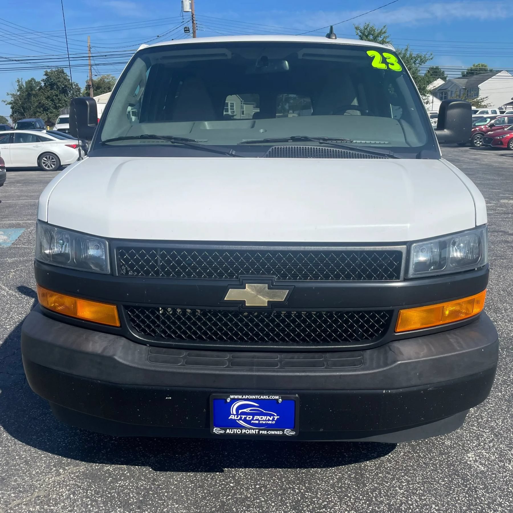 Used 2023 Chevrolet Express 3500 LS RWD image 2