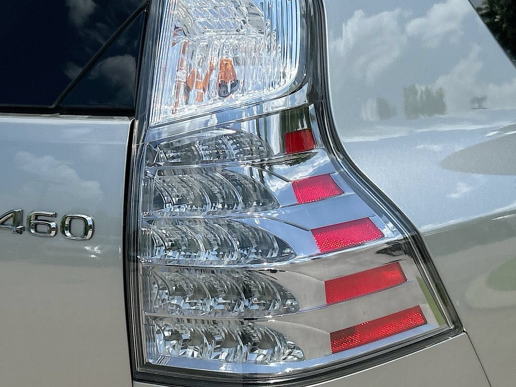 Used 2023 Lexus GX 460 Premium w/ Premium Plus Package AWD/4WD image 11