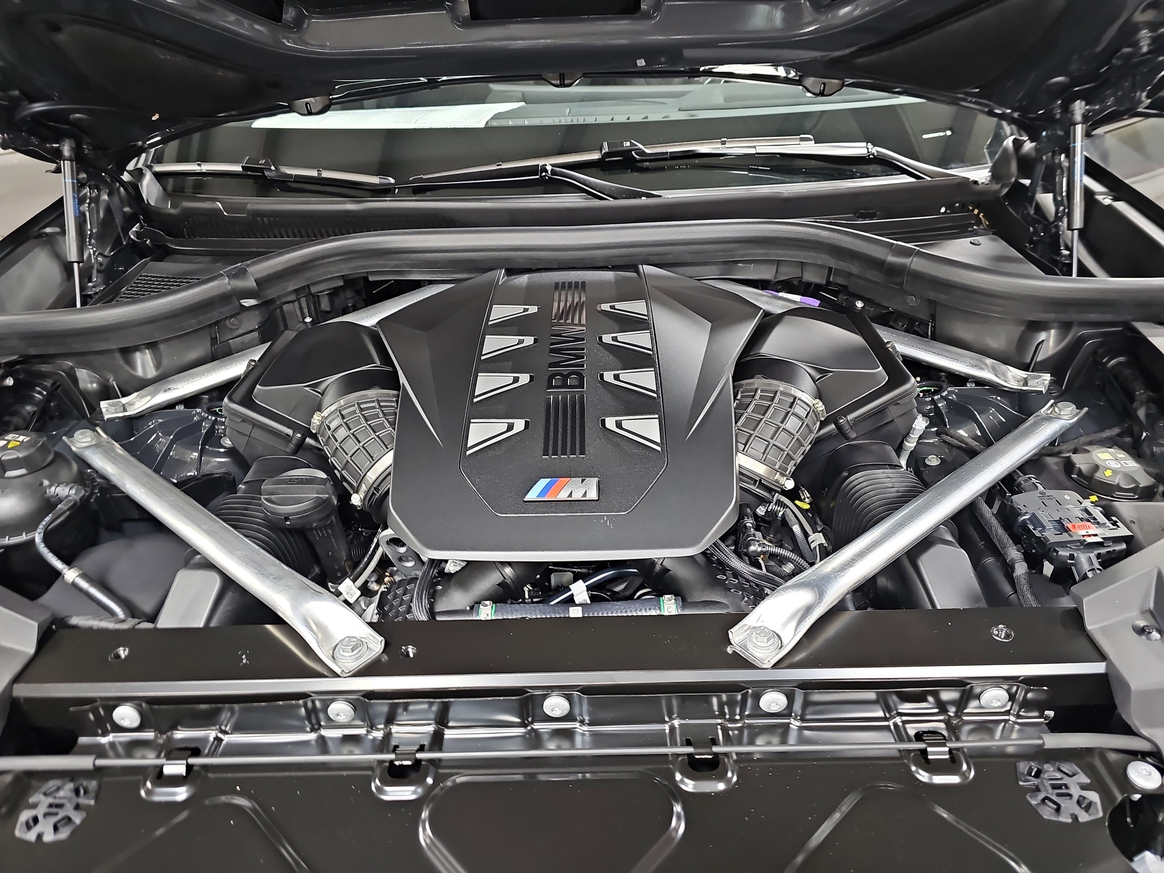 New 2026 BMW X5 M60i image 33