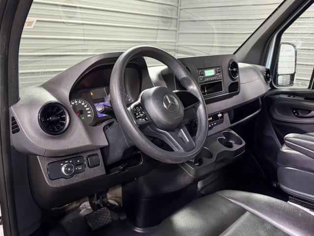 Used 2021 Mercedes-Benz Sprinter 2500 image 16