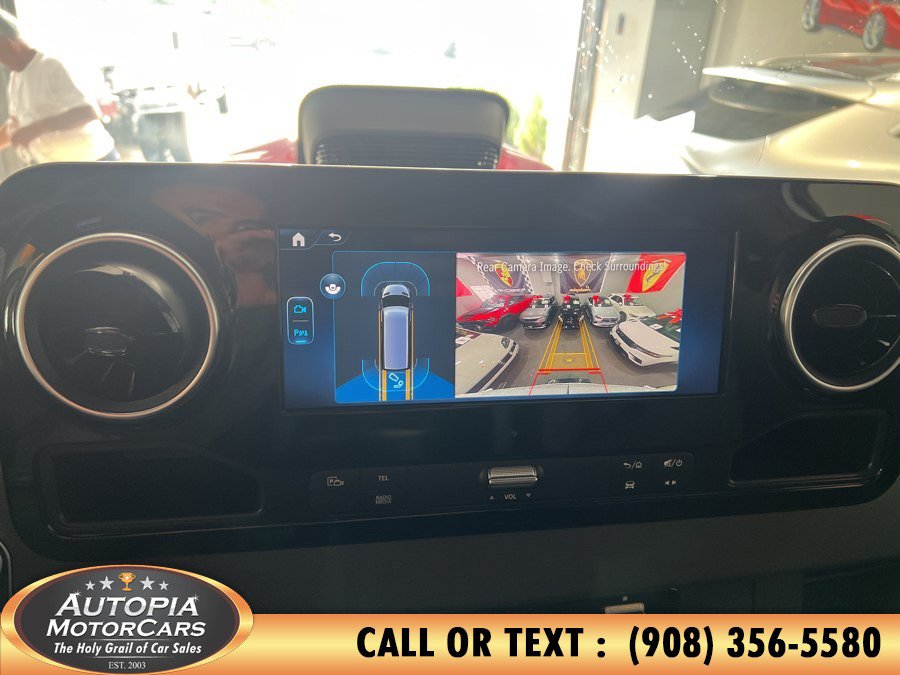 Used 2025 Mercedes-Benz Sprinter 3500 w/ Parking Package image 28