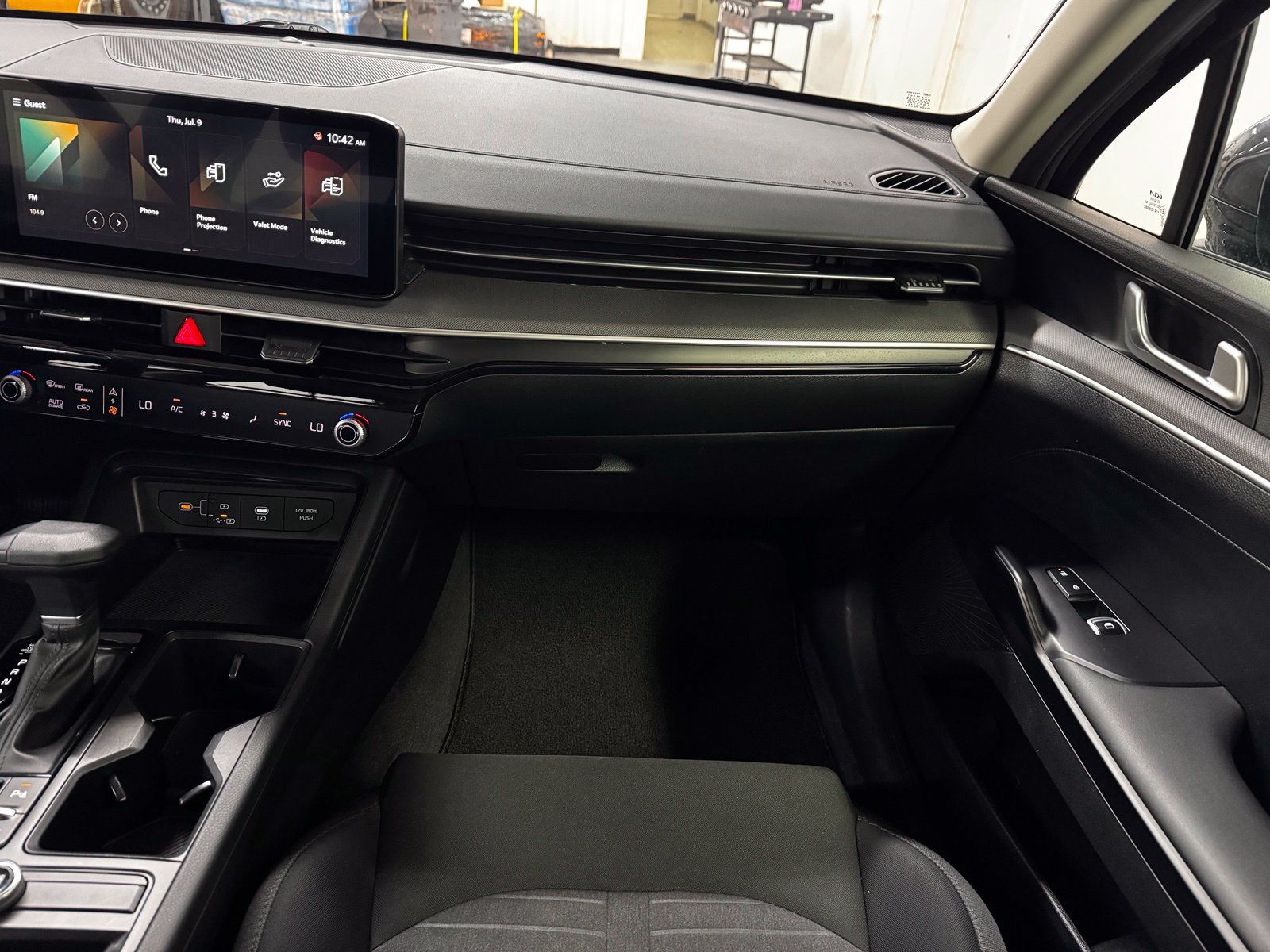 Used 2025 Kia K5 LXS FWD image 14