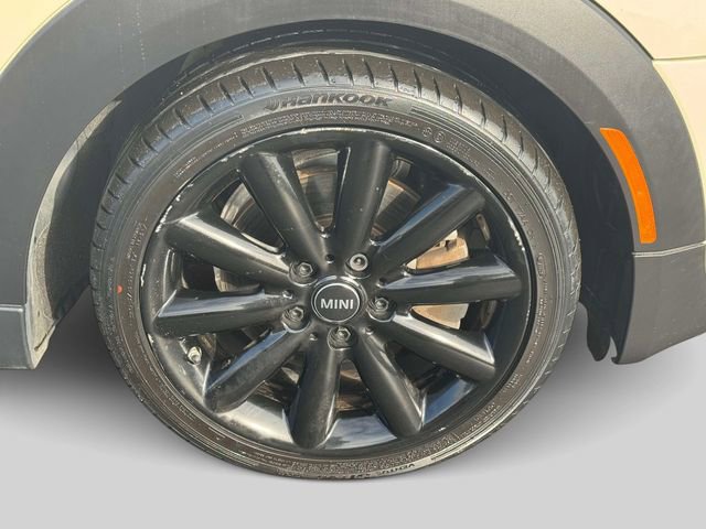 Used 2020 MINI Cooper S w/ Premium Package image 8
