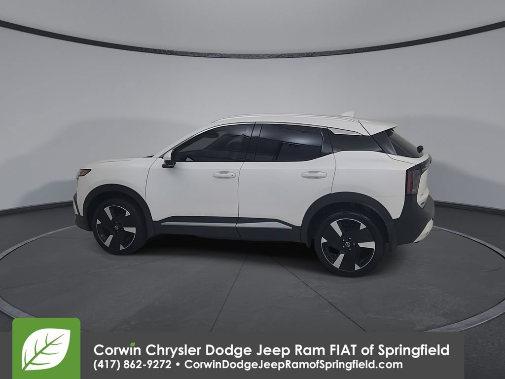 Used 2025 Nissan Kicks SR w/ Illumination Package image 8