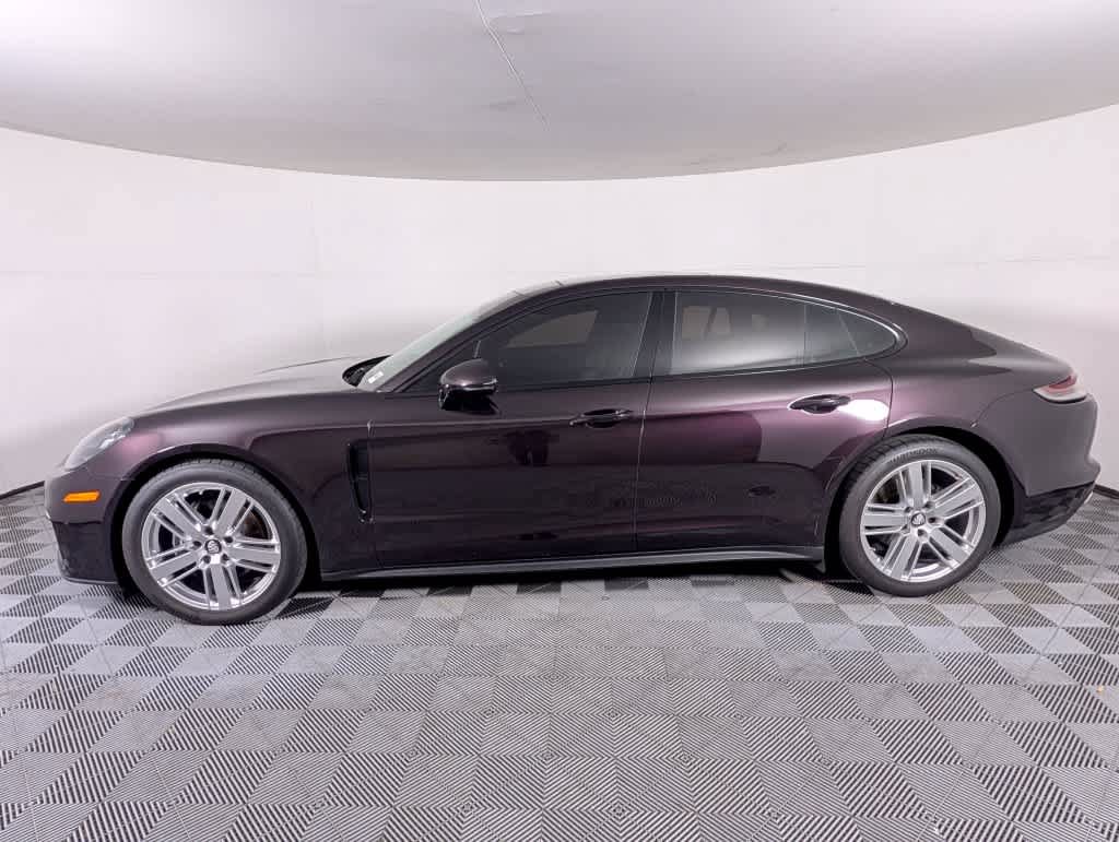 Used 2021 Porsche Panamera RWD image 2