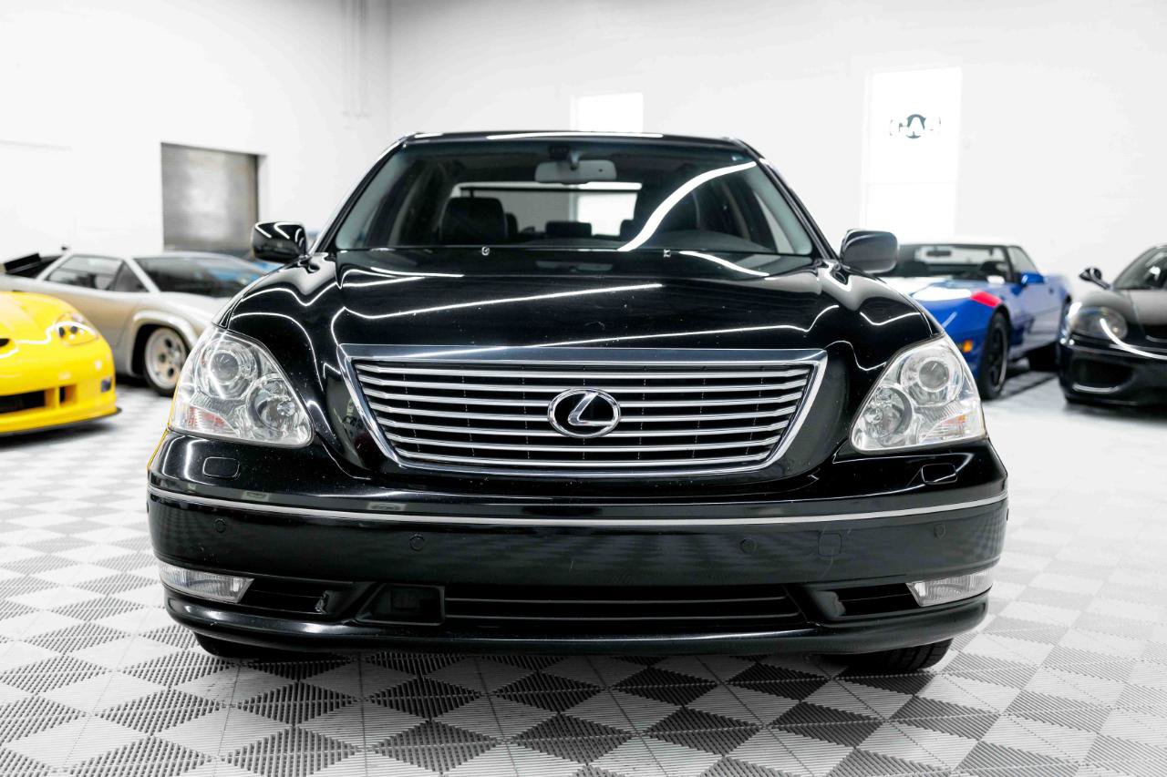 Used 2004 Lexus LS 430 RWD image 4