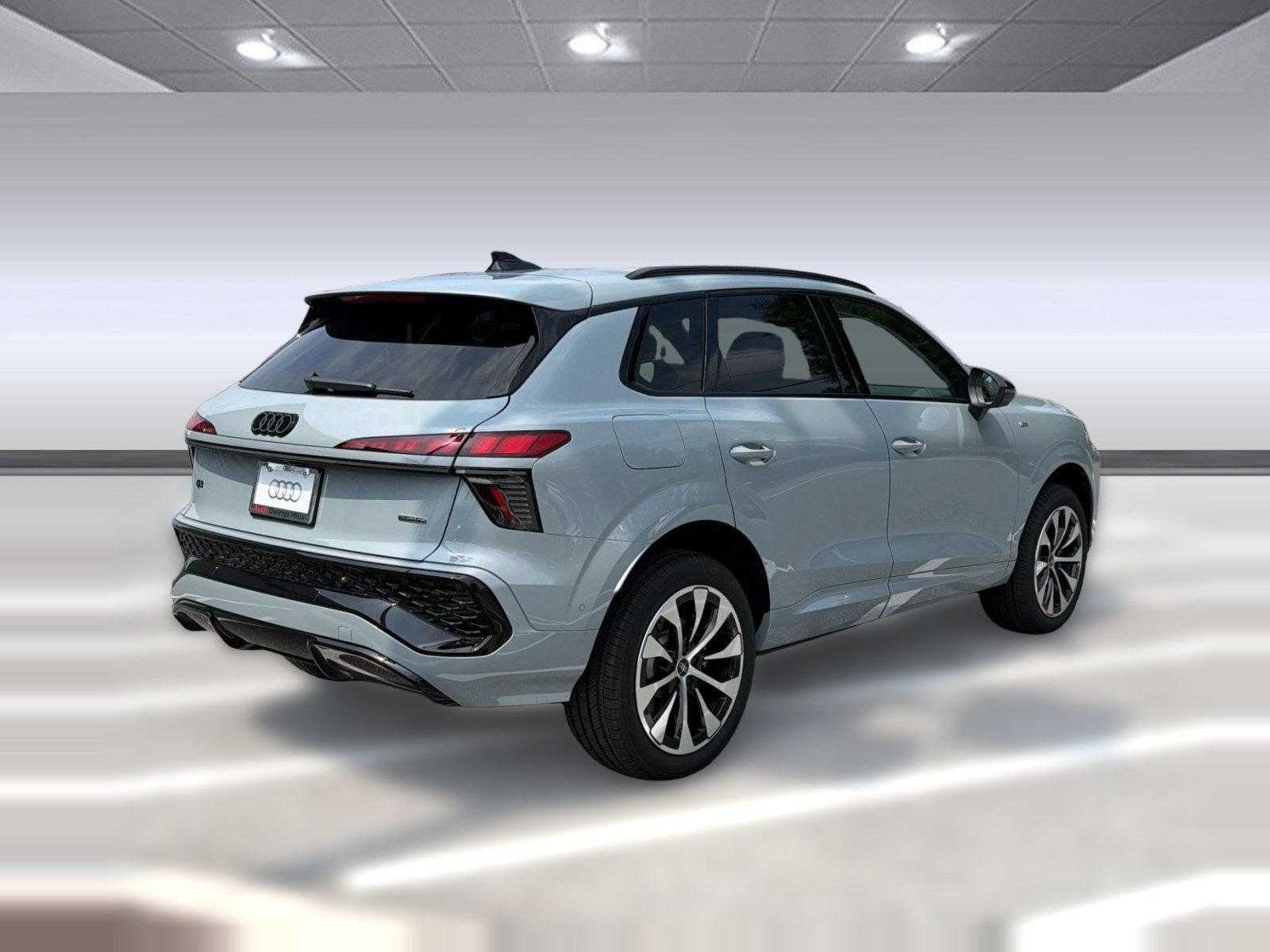 New 2026 Audi Q3 quattro 2.0T AWD/4WD image 9