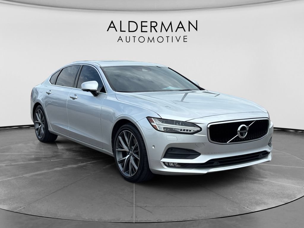 Used 2018 Volvo S90 T5 Momentum w/ Convenience Package FWD image 7