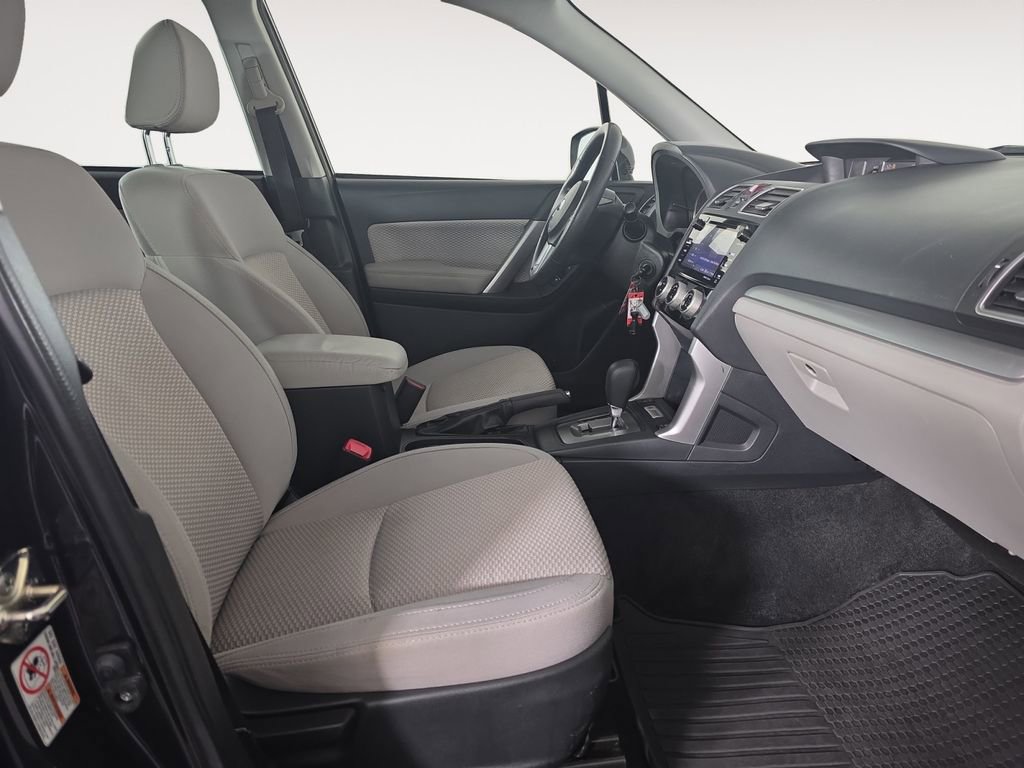 Used 2018 Subaru Forester 2.5i Premium w/ Protection Package #1 AWD/4WD image 10