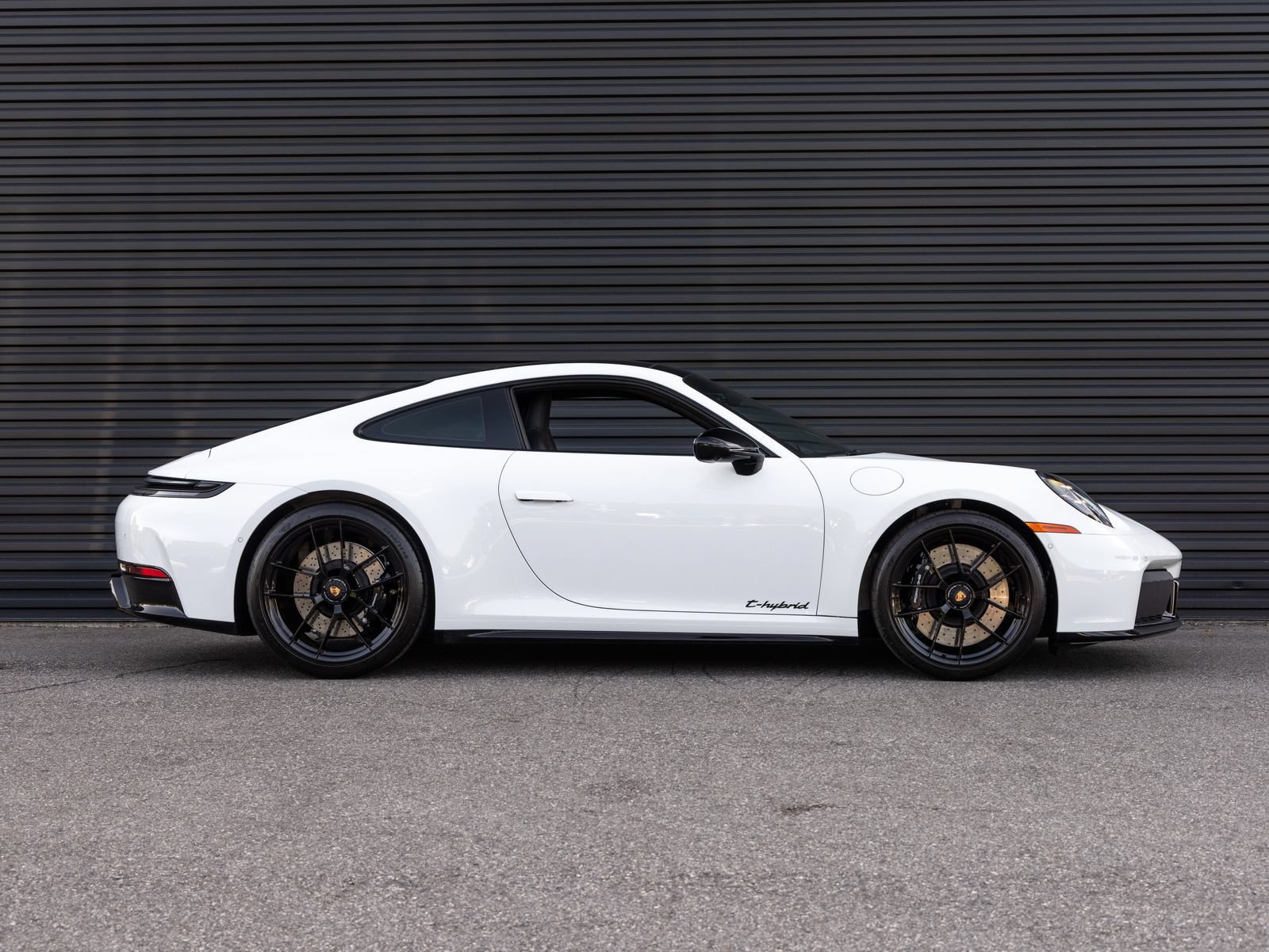 Certified 2025 Porsche 911 Carrera GTS RWD image 8