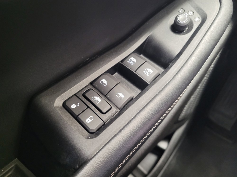 Used 2023 Jeep Grand Cherokee Limited AWD/4WD image 27