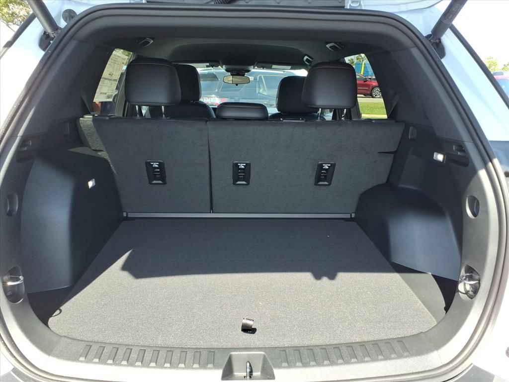 New 2027 Chevrolet Equinox ACTIV FWD image 15