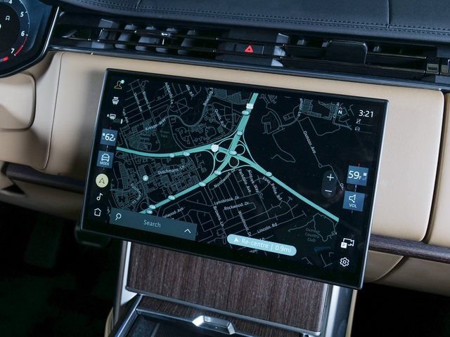 Used 2026 Land Rover Range Rover SE AWD/4WD image 15