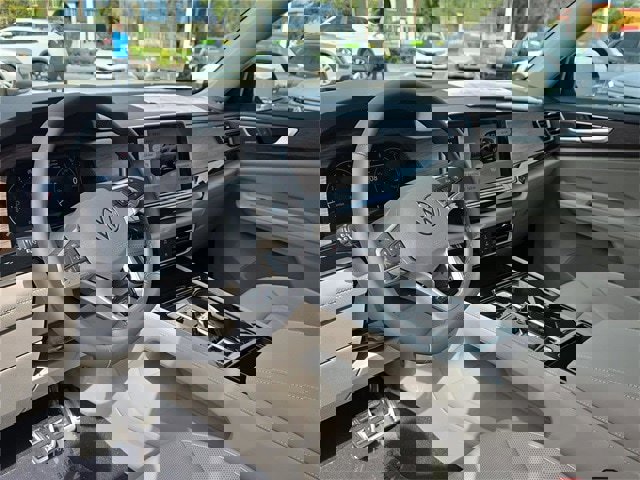 New 2026 Volkswagen Atlas SEL Premium R-Line image 19