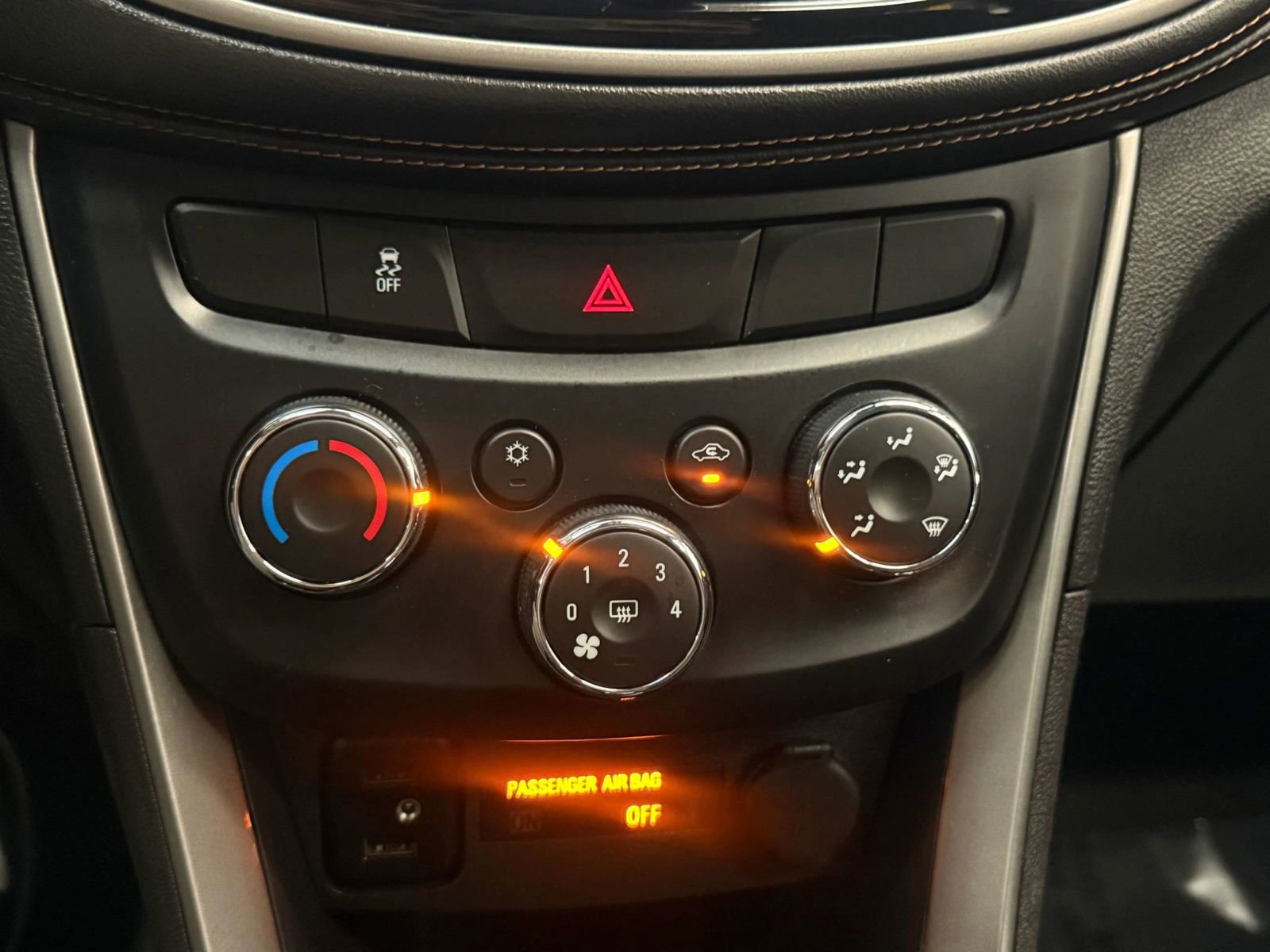 Used 2018 Chevrolet Trax LS image 32