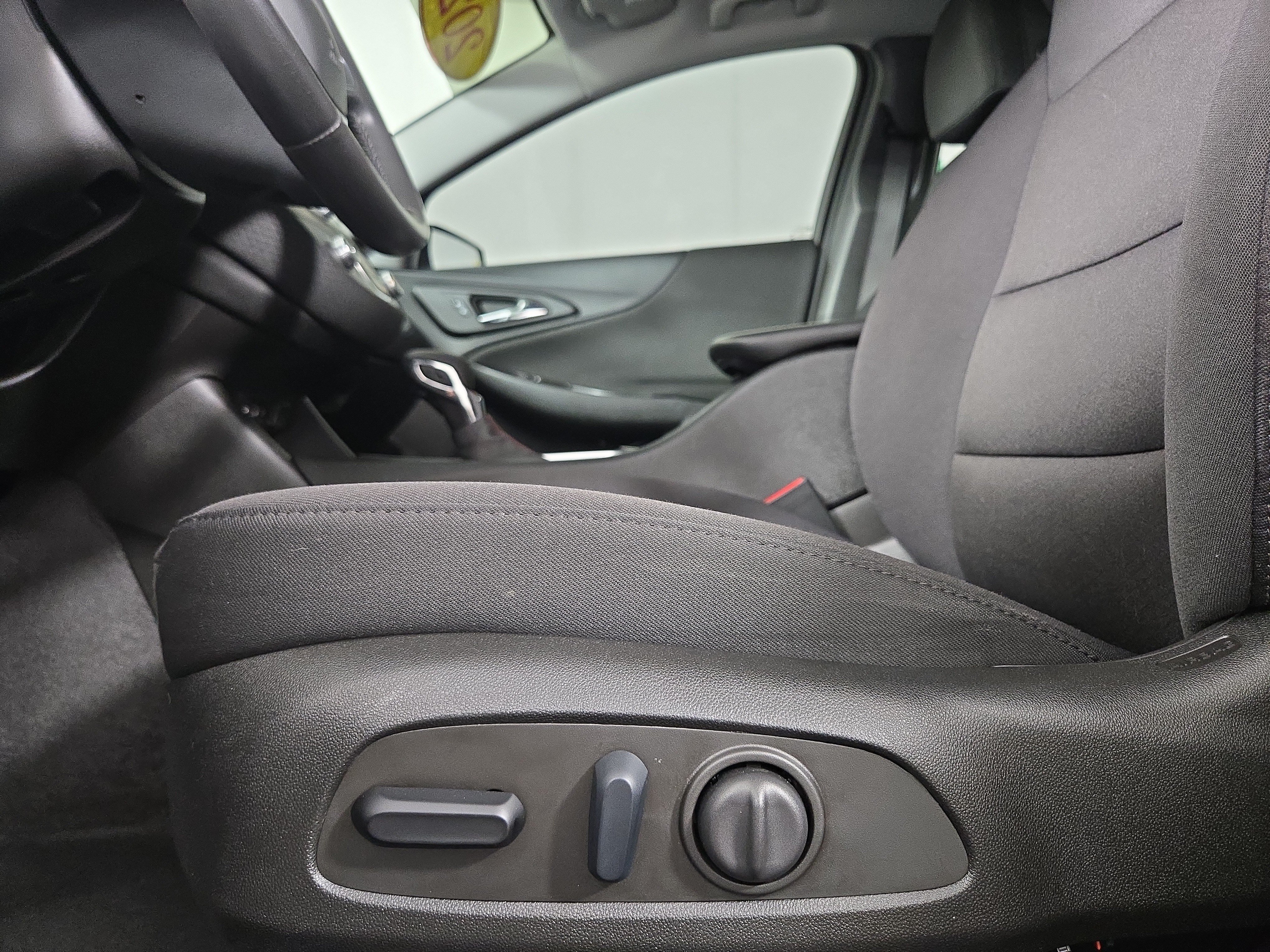 Certified 2022 Chevrolet Malibu RS FWD image 29