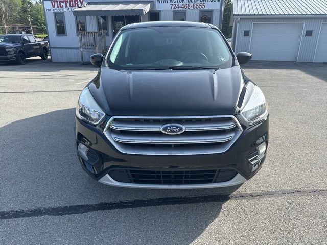 Used 2017 Ford Escape SE AWD/4WD image 2