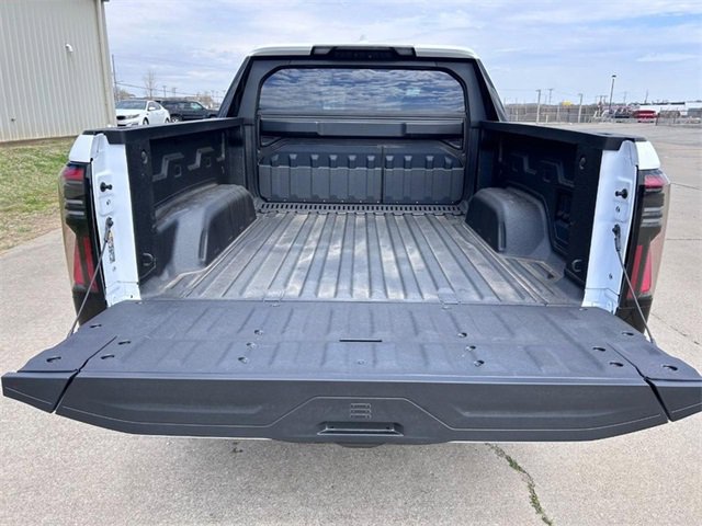 New 2025 GMC Sierra EV Denali image 5