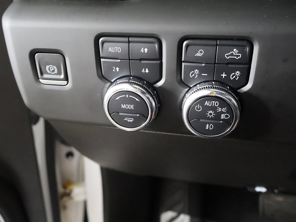 Used 2023 GMC Sierra 1500 Denali Ultimate AWD/4WD image 40