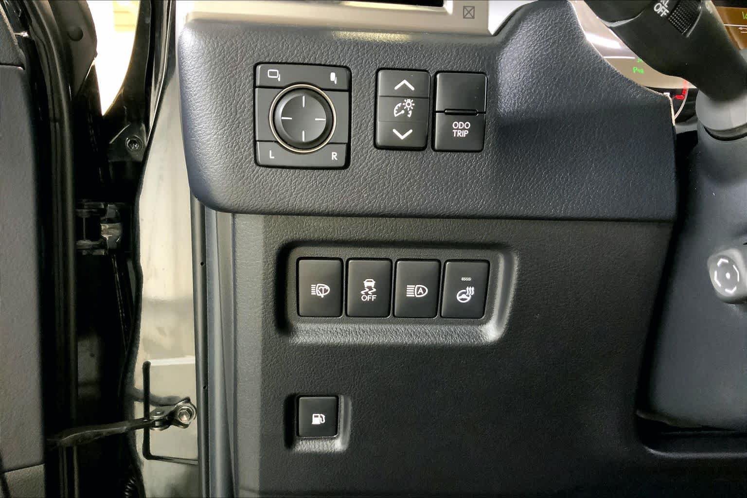 Used 2023 Lexus GX 460 Premium w/ Premium Package AWD/4WD image 34