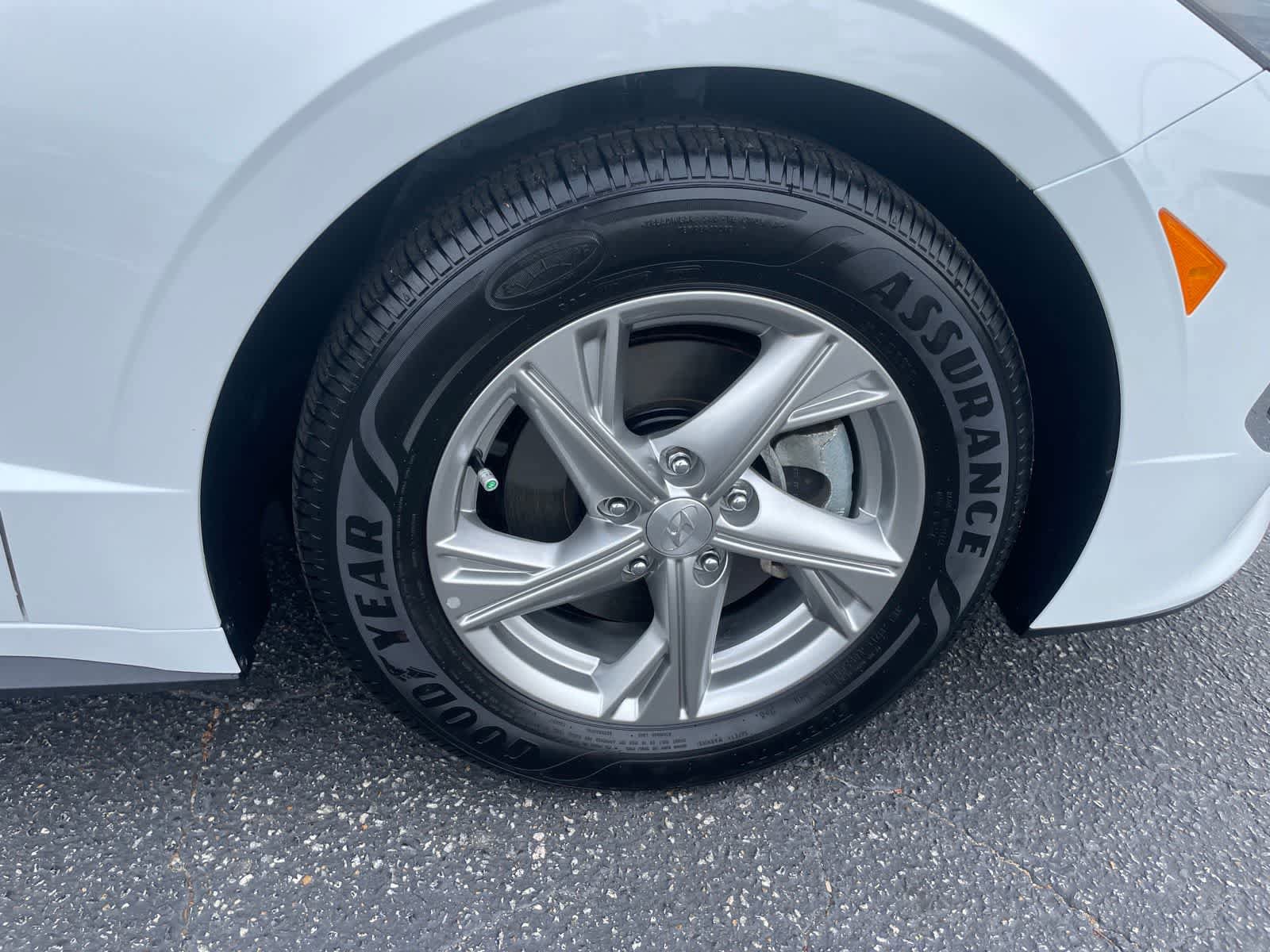 Used 2022 Hyundai Sonata SE w/ Preferred Accessory Package FWD image 25