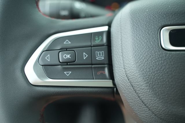 New 2026 Jeep Compass Trailhawk w/ Sun, Sound & Navigation Group AWD/4WD image 32