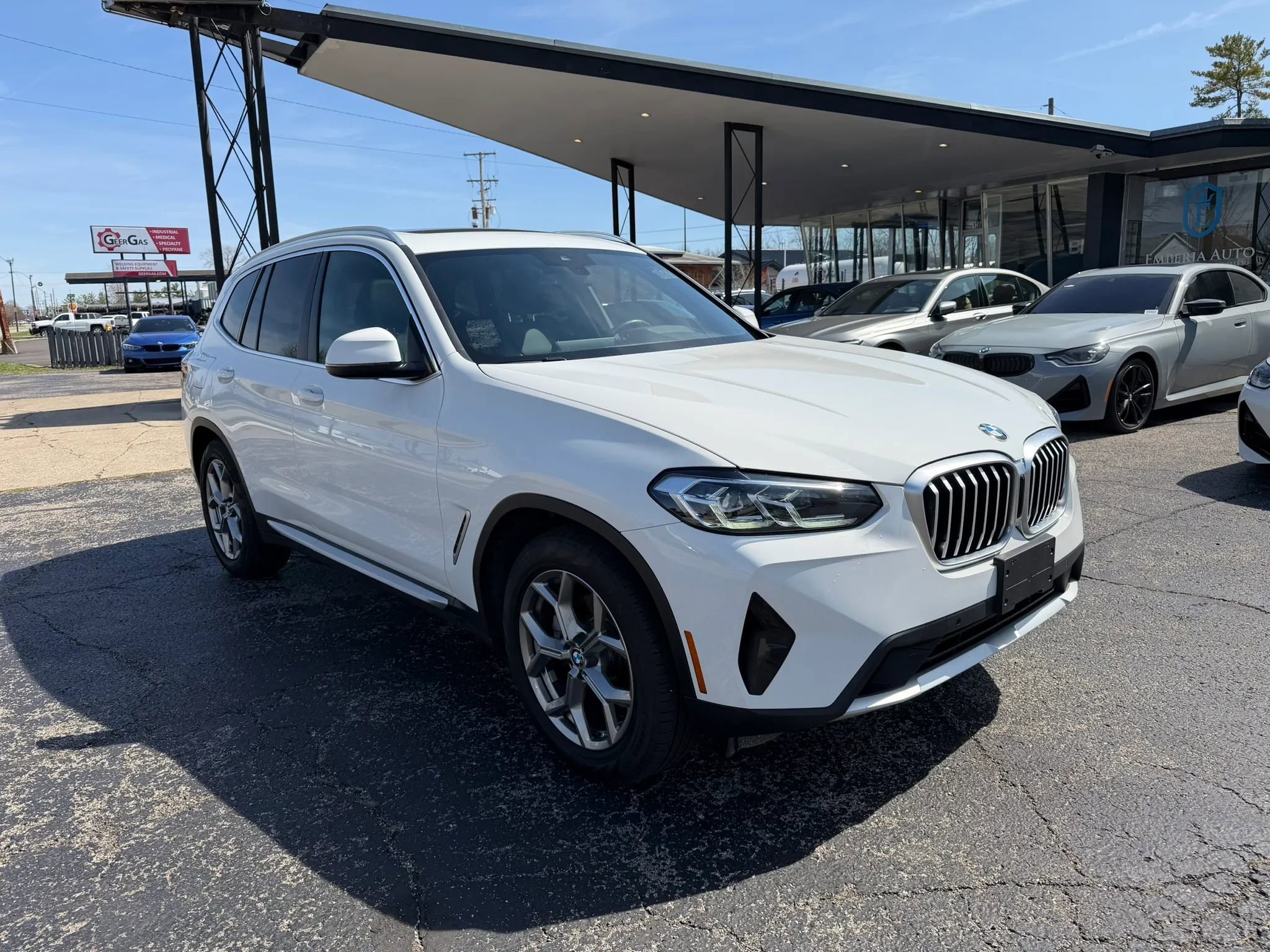 Used 2023 BMW X3 xDrive30i w/ Premium Essential Package AWD/4WD image 10