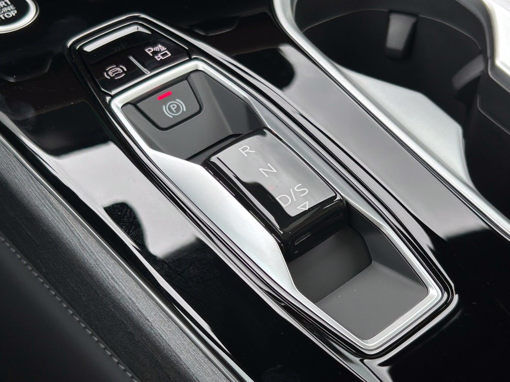 New 2026 Audi A6 Premium Plus AWD/4WD image 37