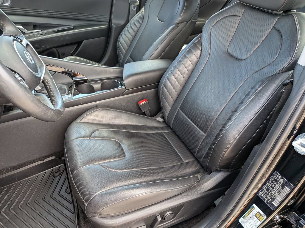 Used 2024 Hyundai Elantra Limited FWD image 15