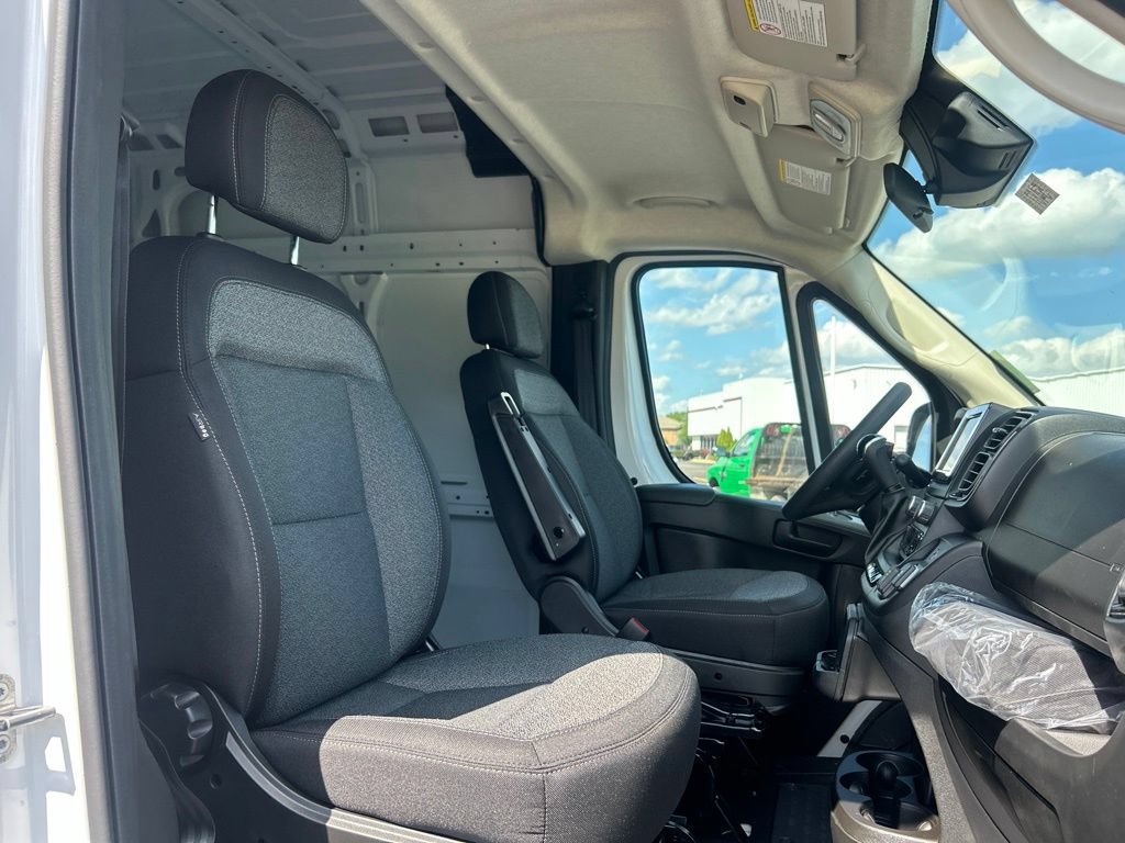 New 2026 RAM ProMaster 2500 w/ Convenience Group FWD image 5