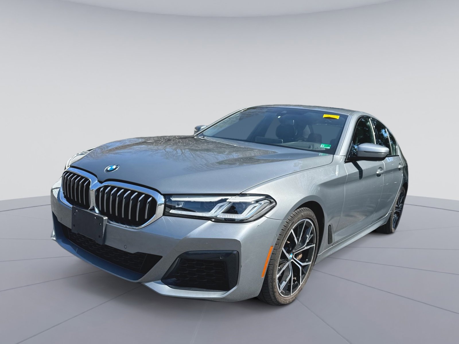 Certified 2023 BMW 540i xDrive w/ M Sport Package image 5