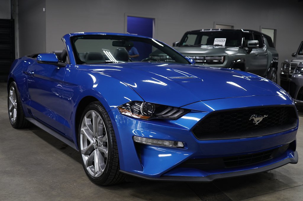Used 2020 Ford Mustang Premium w/ Equipment Group 201A RWD image 38
