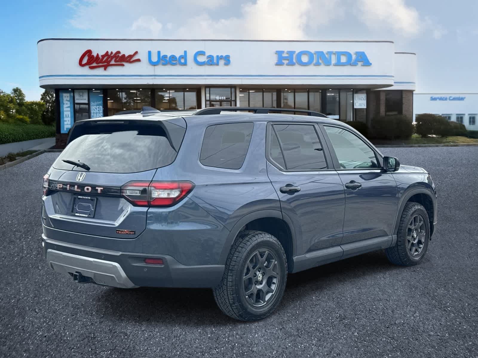 Used 2026 Honda Pilot TrailSport image 5