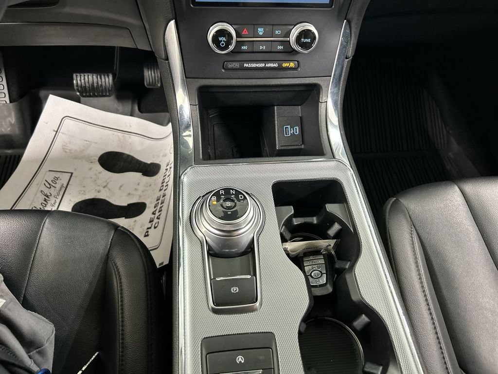 Used 2022 Ford Edge Titanium AWD/4WD image 18