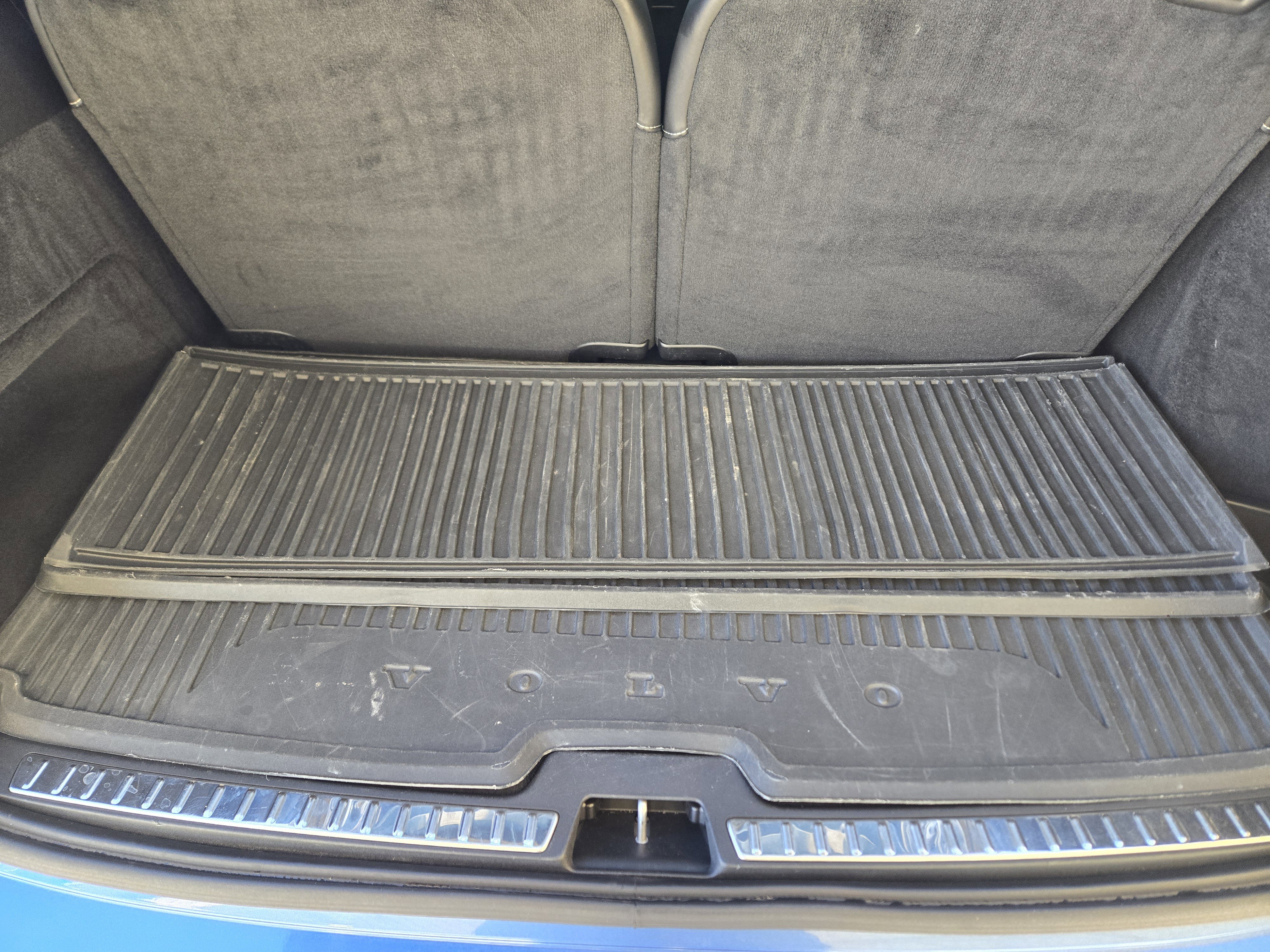 Used 2020 Volvo XC90 T6 R-Design image 43