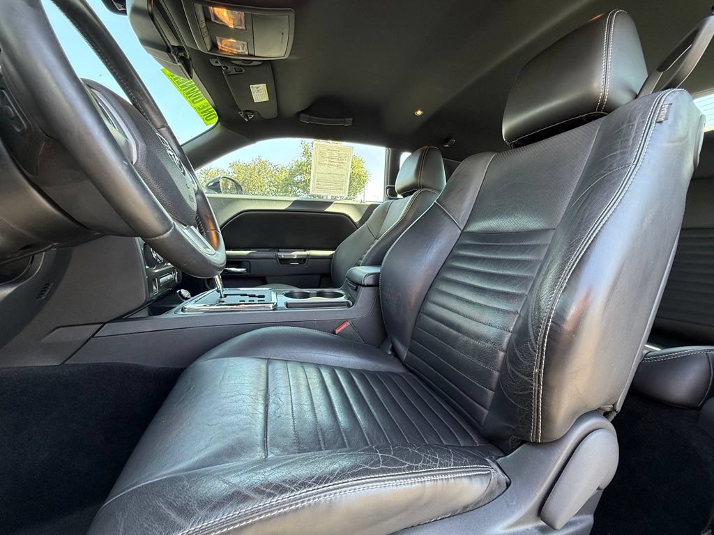 Used 2013 Dodge Challenger SXT Plus RWD image 32