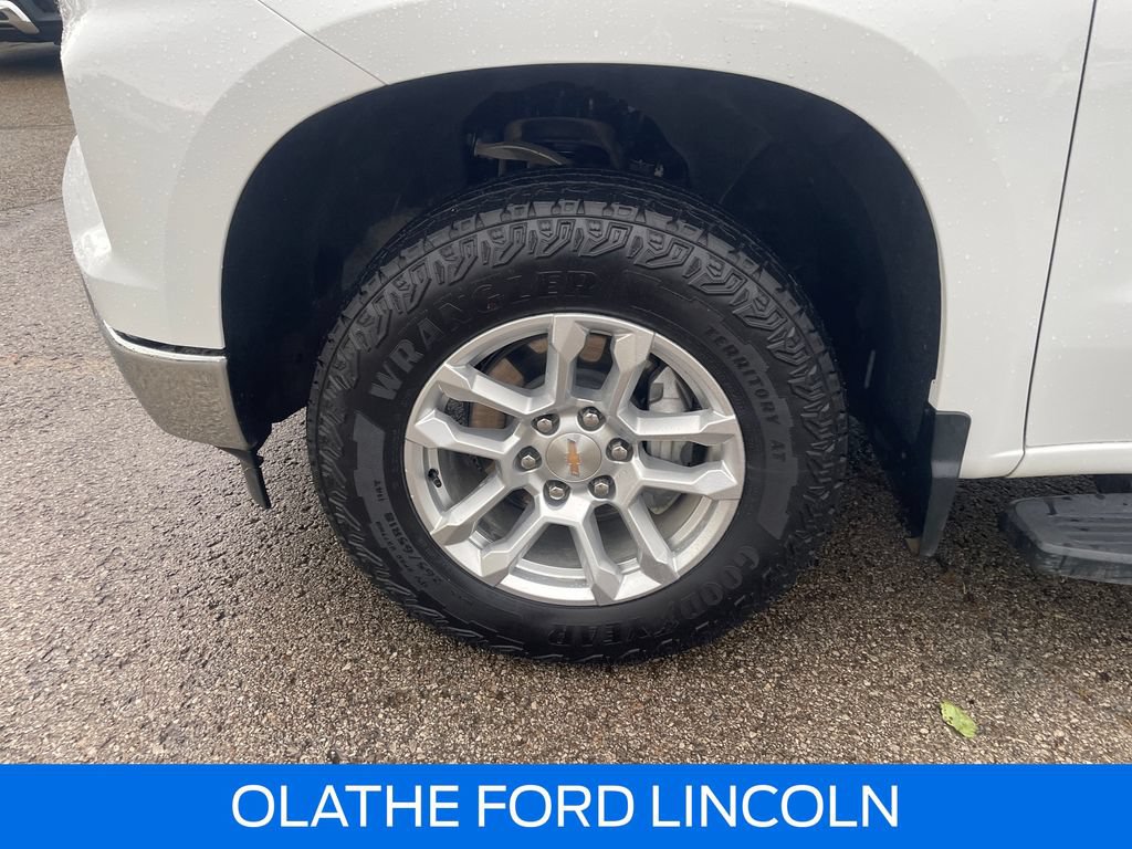 Used 2025 Chevrolet Silverado 1500 LT AWD/4WD image 28