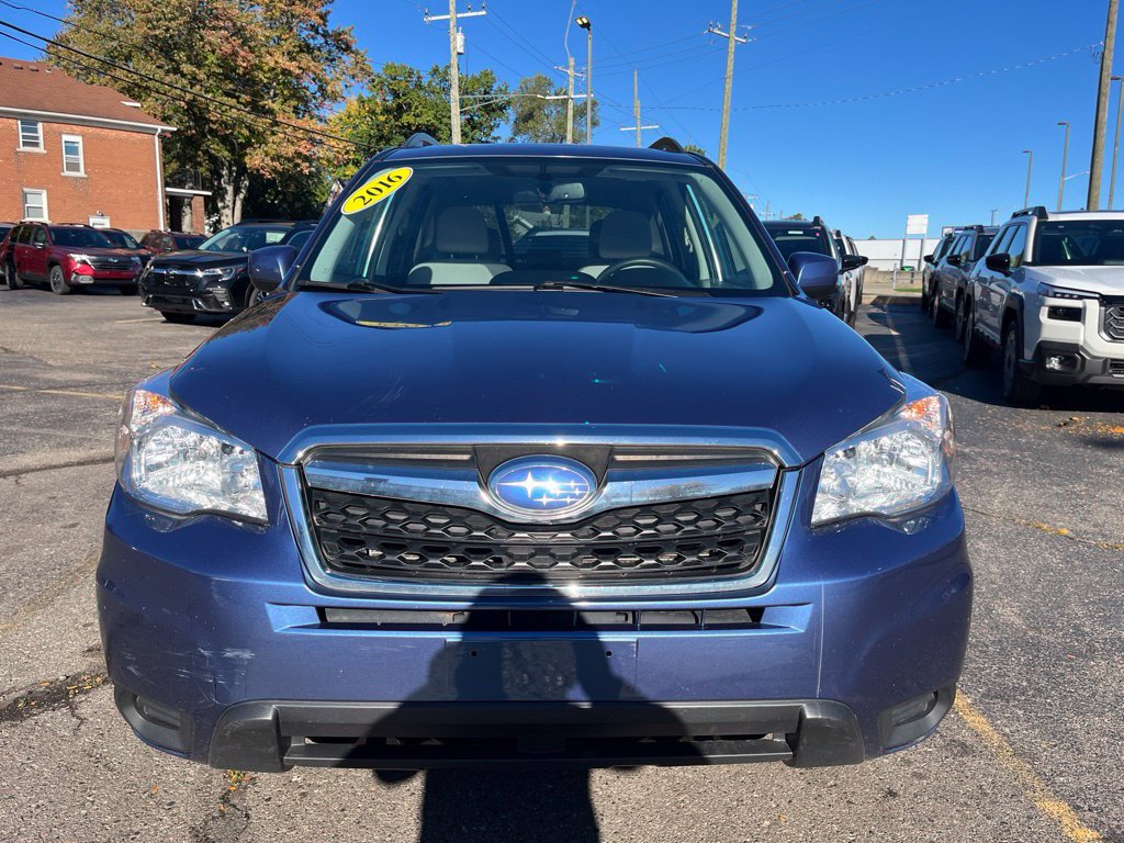 Used 2016 Subaru Forester 2.5i Premium w/ All-Weather Package AWD/4WD image 9