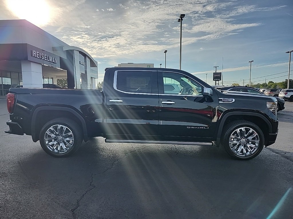 New 2026 GMC Sierra 1500 Denali image 2