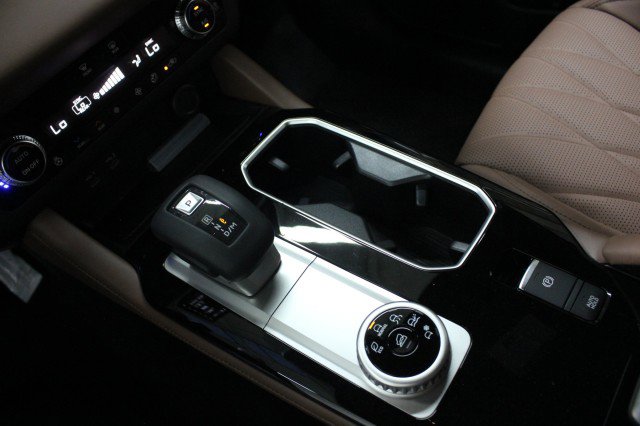 New 2026 Mitsubishi Outlander SEL image 14