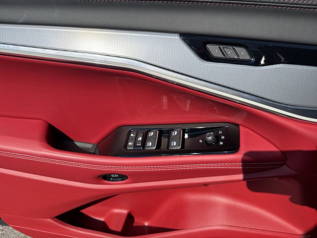 New 2025 Jeep Wagoneer S Launch Edition image 15