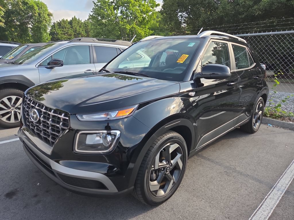 Certified 2023 Hyundai Venue SEL FWD image 9