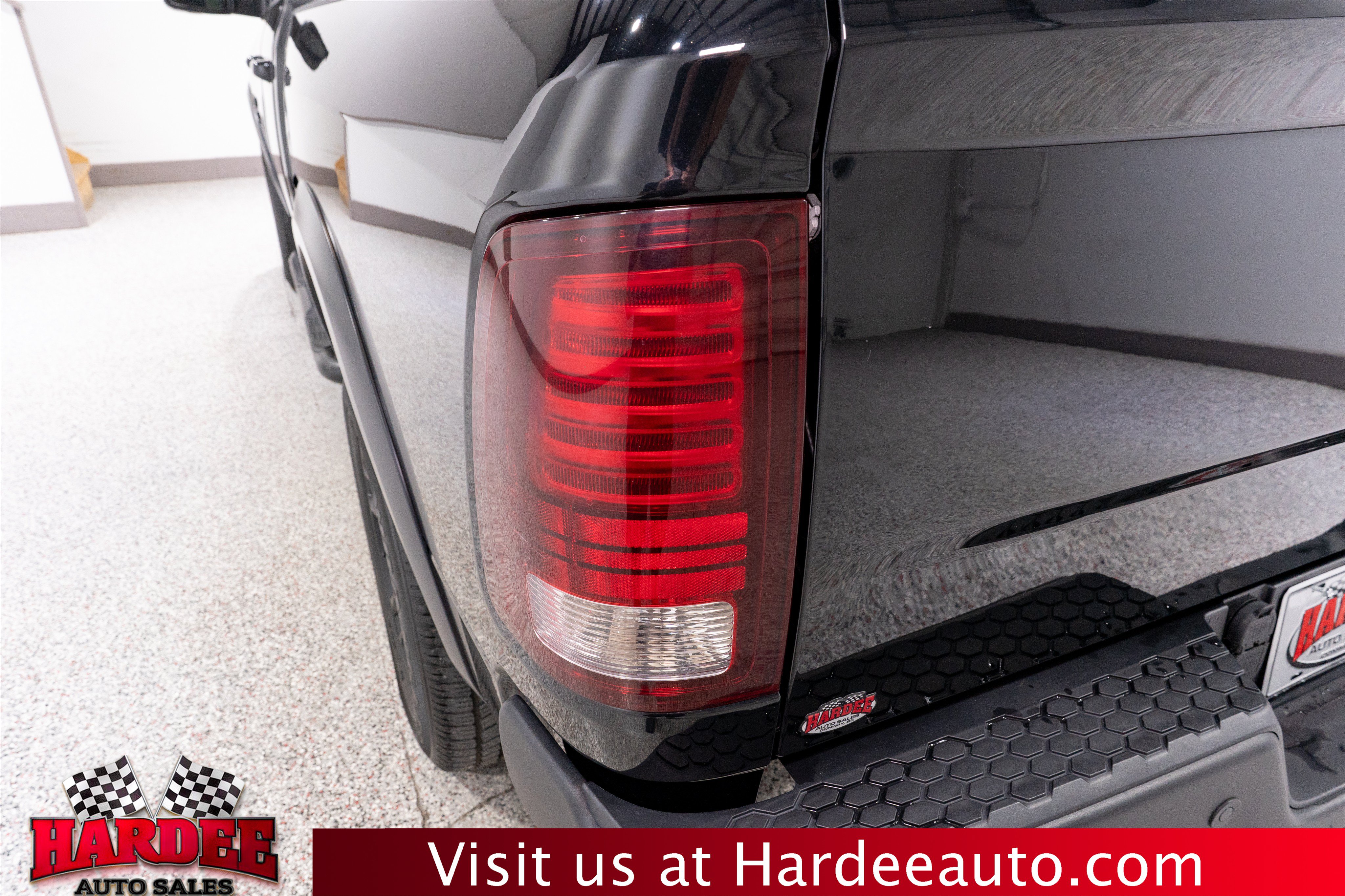 Used 2022 RAM 1500 Warlock AWD/4WD image 8